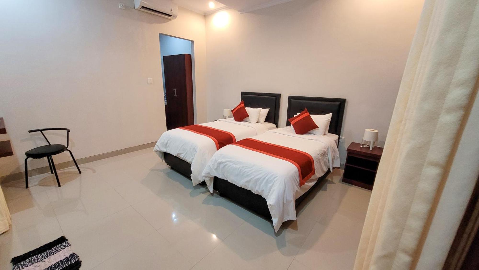 Ramantika Sunset Bay Villa Nusa Dua  Exterior photo